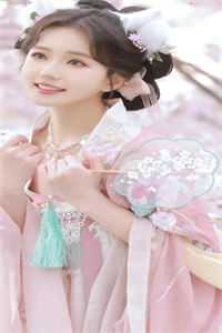 带着空间修炼后，她成了名门女将