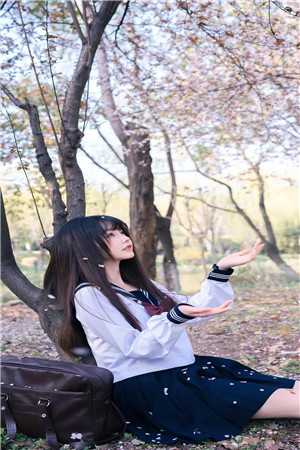 全校公敌！和美女老师谈恋爱