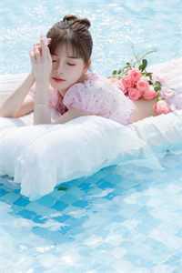 东京：开局丰满女老师请我上门