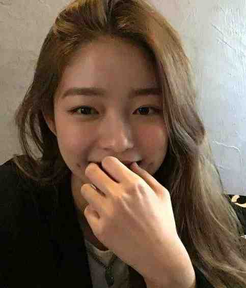 四年后：我和暗恋的竹马闪婚了