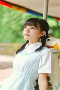 桃树林里桃花香