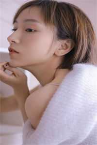 被女帝流放后，我徒手搓星舰