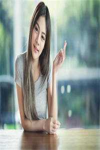 被逐出豪门？假千金反手闪婚首富