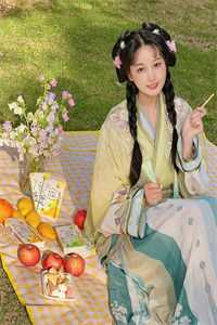 玫瑰花瓣夜