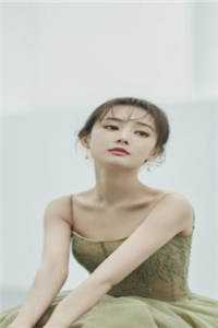 慕少怀里的小可爱是冥界老祖宗