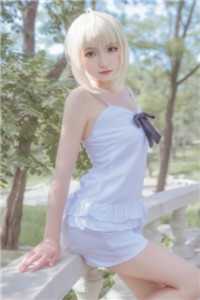 平行凹凸：圣女小月