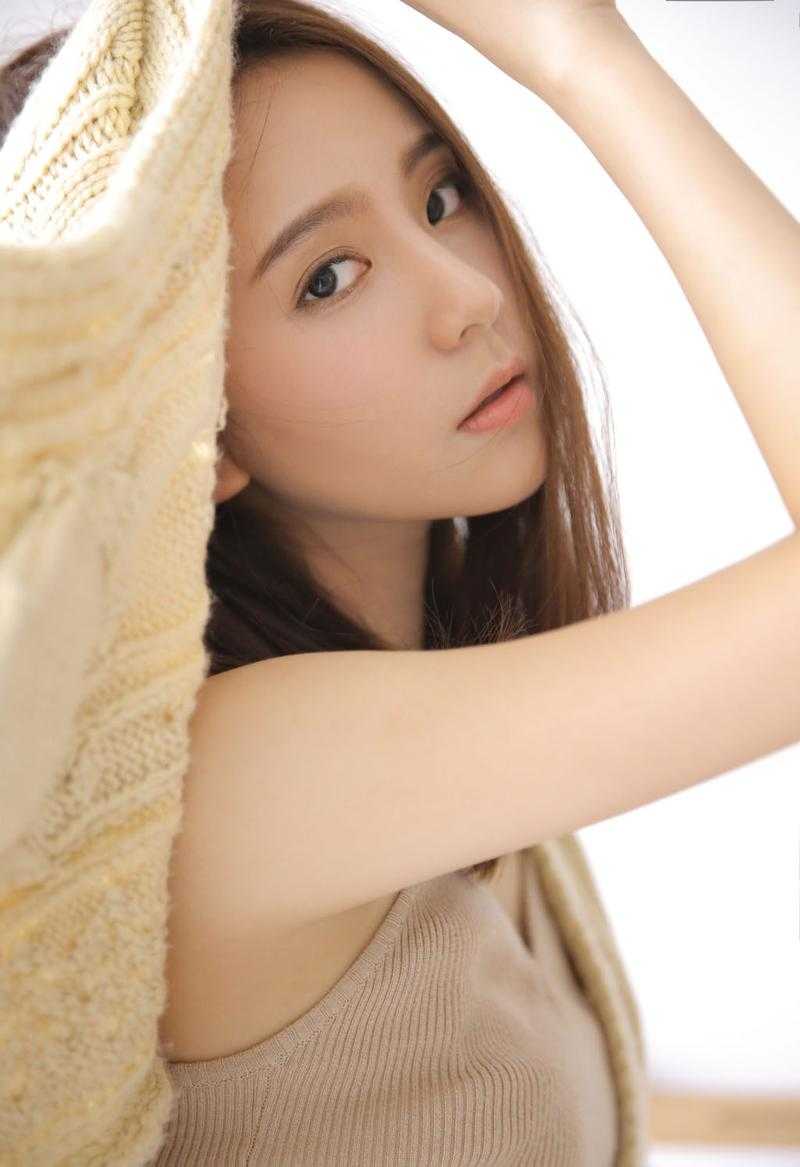 重回择婿那天，我诞下极品孔雀蛋