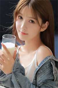 保姆偷家给女儿打造公主人设