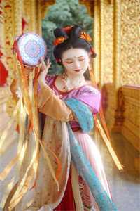 装穷女友背叛我后，我不要她了