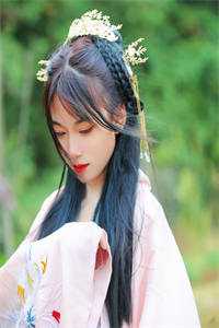 不就给她过户房子，至于离婚吗？