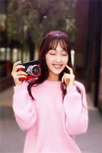 离婚后，薄太太她马甲A爆全球！