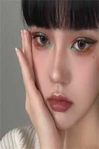 灵蛇转世镇百怪