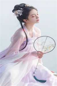 咬春色