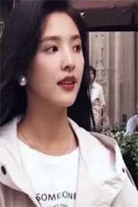 放弃攻略她后，未婚妻后悔了