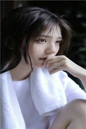唇女