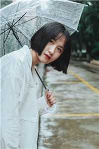 敌蜜变闺蜜