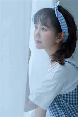 重生后，妹妹把嫁龙王的机会让给我