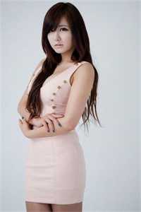 摆脱渣男后，闪婚嫁入豪门。
