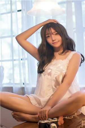 镜花无迹，情殇无踪