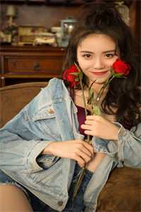 被未婚夫抛弃后，我嫁给了他的死对头