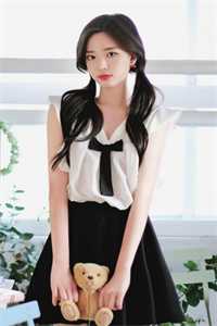 爱在指尖碎流萤