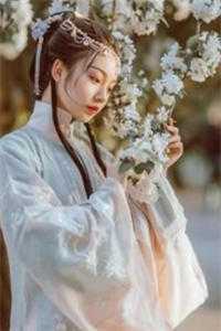你一个妈宝男，我和你争什么