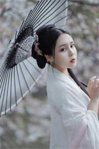 七周年结婚纪念日，丈夫秘书哭哭啼啼