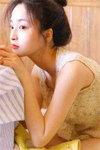 孪生妹妹回来后，我让她睡狗窝吃狗粮