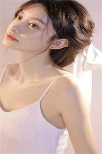 女儿被车祸压扁，妻子却逼着我给她初恋输血