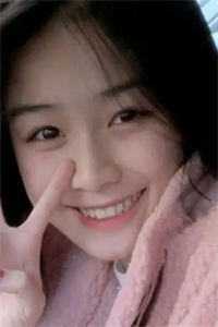木箱通古今，我囤货养了个女帝