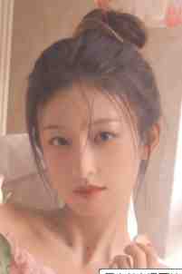 她带白月光回家，我放手离开