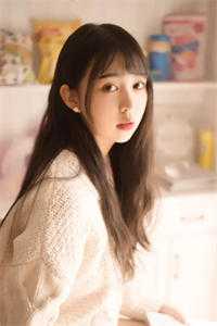 魅魔觉醒后，我成了男友的小婶子