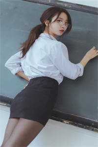 《替嫁后,影后前妻又火了》