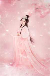 领证的当天，未婚夫车祸失忆了