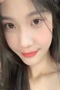 你选白月光，我古通今娇养女帝