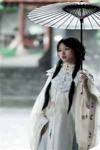 闪婚成宠：首富老公装穷上瘾