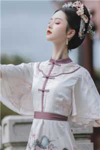 长女剽悍，反向“鸡爹”