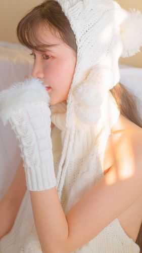 拨雪寻春，烧灯续昼