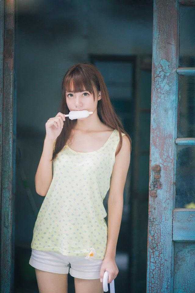 朝来寒雨几回眸