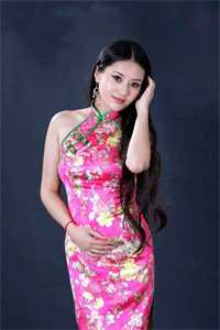女朋友把我扔进苗寨寡妇村，却不知我是继任苗疆蛊王