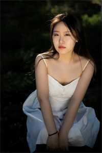 女上司逃婚后，敲响了我家的门