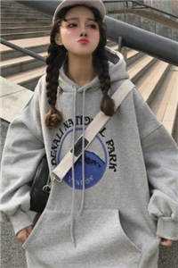 白莲同事发错绩效后，竹马老公却甩锅给我