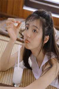 黄昏映入你眼眸