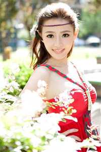清纯少女与校霸的相爱相杀