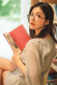 灵契世界，我契约清冷女仙