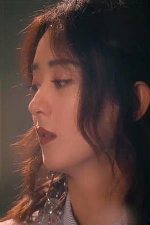 山遥月渐隐