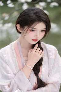 红妆误，烬余生