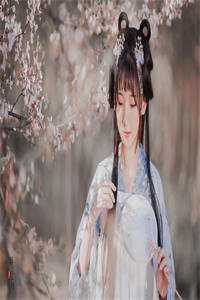 恶毒女配摆烂后，被京圈大佬父子赖上了