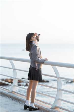 都重生了，谁还惯着校花妈