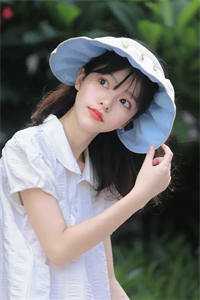 他站在回忆尽头